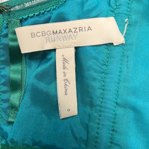 BCBG Runway mini dress size 0 - Picture 5 of 5